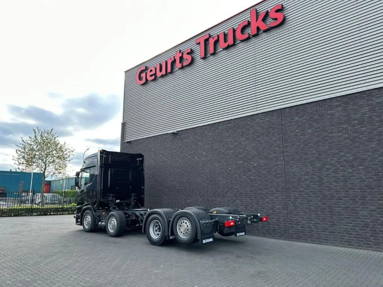 Scania R540 NGS 8X2 CHASSIS NIEUW/NEUE/NEW FULL OPTIONS - Alvaz teherautó: 3 kép. Scania R540 NGS 8X2 CHASSIS NIEUW/NEUE/NEW FULL OPTIONS - Alvaz teherautó: 3 kép.