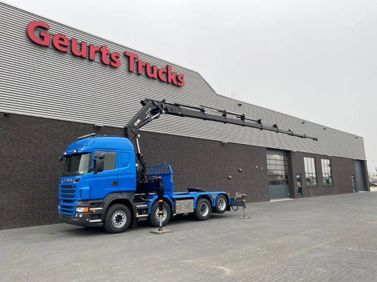 Scania R560 V8 8X2 TREKKER/BAKWAGEN + HIAB 477E-8 HIPRO - Darus autó: 4 kép. Scania R560 V8 8X2 TREKKER/BAKWAGEN + HIAB 477E-8 HIPRO - Darus autó: 4 kép.