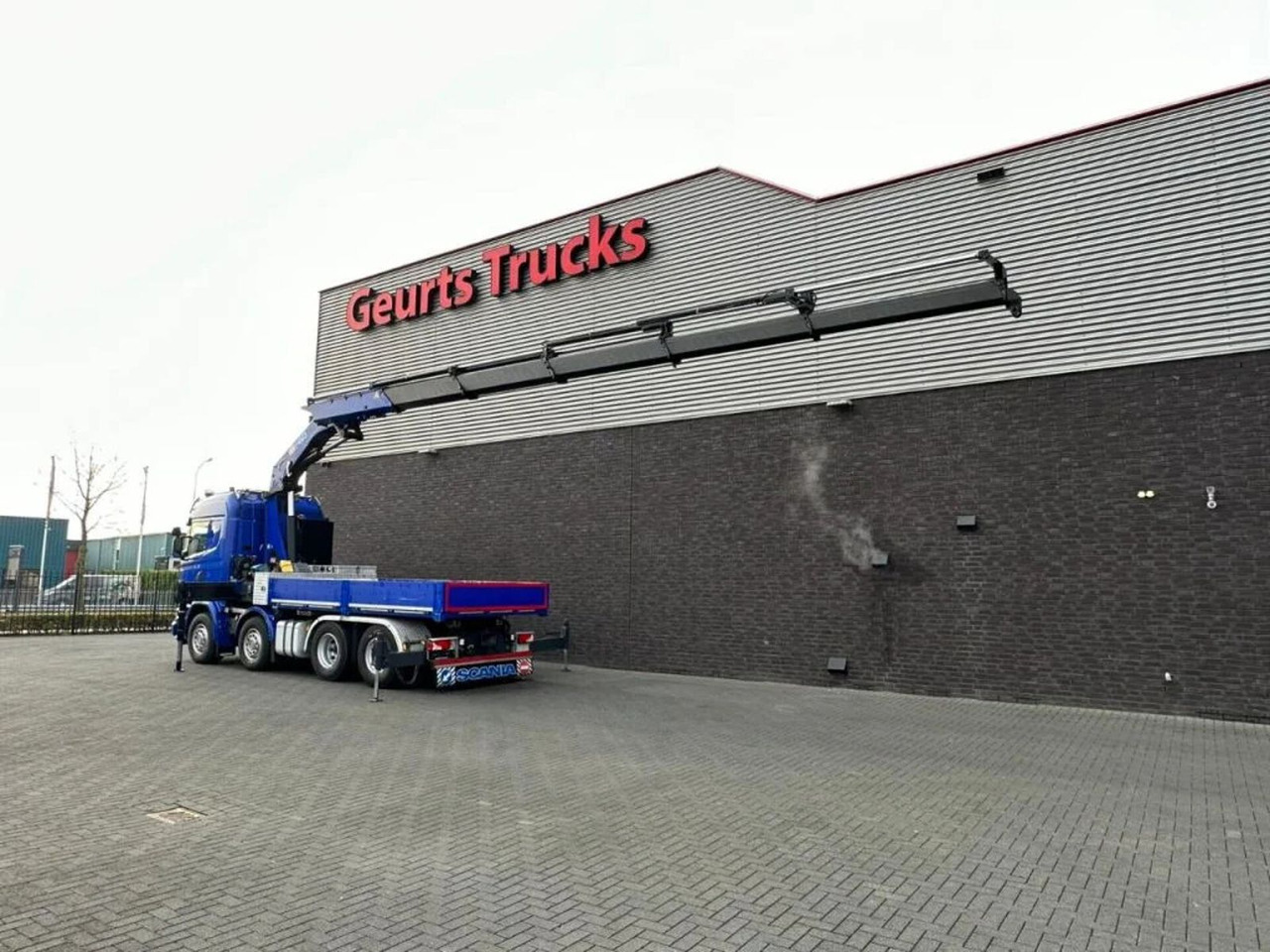 Scania R580 V8 8X4 TREKKER-BAKWAGEN COMBI + HMF 4020-K5 - Darus autó: 4 kép. Scania R580 V8 8X4 TREKKER-BAKWAGEN COMBI + HMF 4020-K5 - Darus autó: 4 kép.