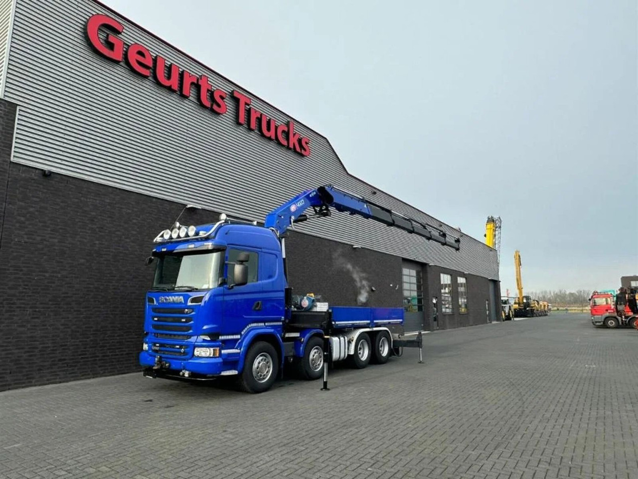 Scania R580 V8 8X4 TREKKER-BAKWAGEN COMBI + HMF 4020-K5 - Darus autó: 3 kép. Scania R580 V8 8X4 TREKKER-BAKWAGEN COMBI + HMF 4020-K5 - Darus autó: 3 kép.