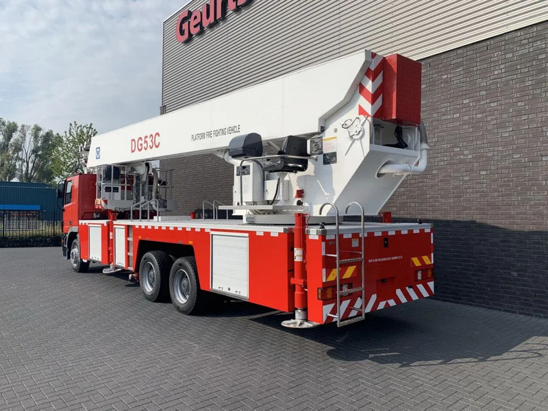 Mercedes-Benz Actros 3332 6X4 XCMG DG53C FIRE FIGTHING PLATFORM 53 METER - Teherautó: 3 kép. Mercedes-Benz Actros 3332 6X4 XCMG DG53C FIRE FIGTHING PLATFORM 53 METER - Teherautó: 3 kép.