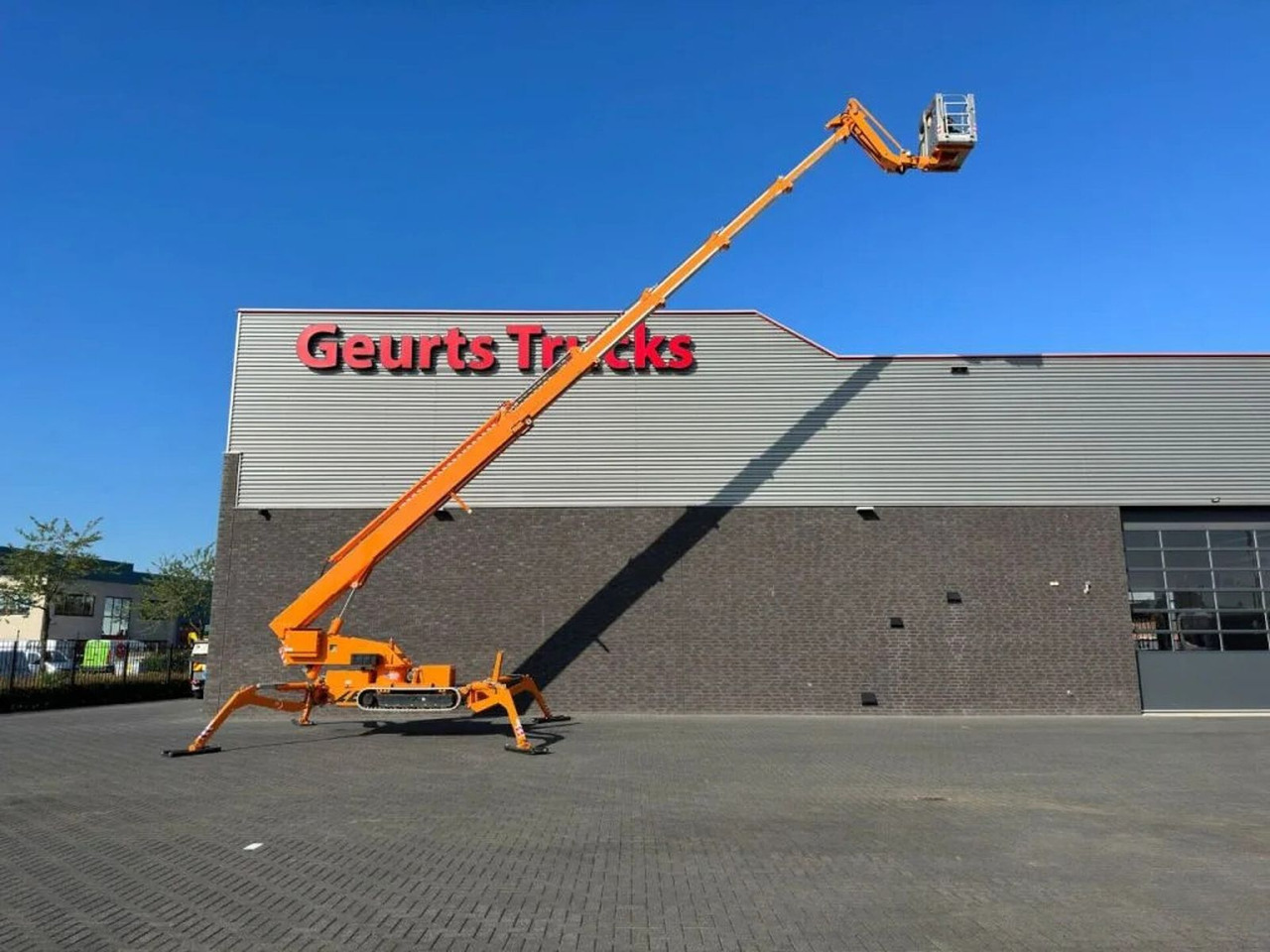 Teupen LEO 36T TELESCOPIC SPIDER HOOGWERK - Emelőkosaras teherautó: 1 kép. Teupen LEO 36T TELESCOPIC SPIDER HOOGWERK - Emelőkosaras teherautó: 1 kép.