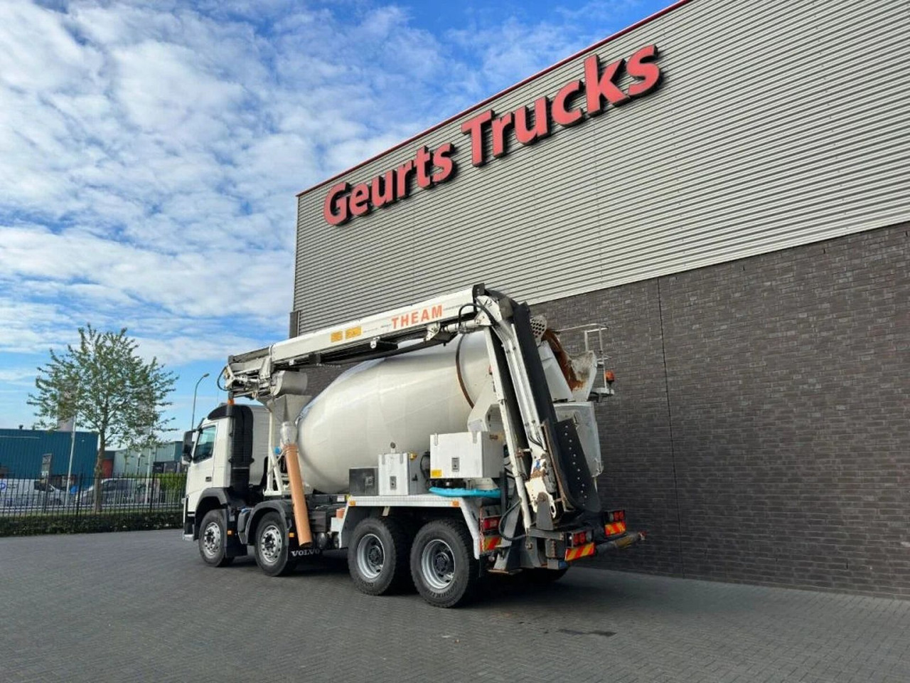 Volvo FM 410 8X4 + STETTER 9 M3 MIXER/MISCHER + THEAM - Betonmixer: 3 kép. Volvo FM 410 8X4 + STETTER 9 M3 MIXER/MISCHER + THEAM - Betonmixer: 3 kép.