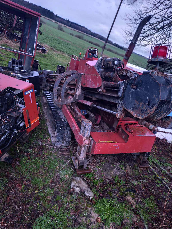 DITCH WITCH JT 2320 - Irányított fúrógép: 1 kép. DITCH WITCH JT 2320 - Irányított fúrógép: 1 kép.