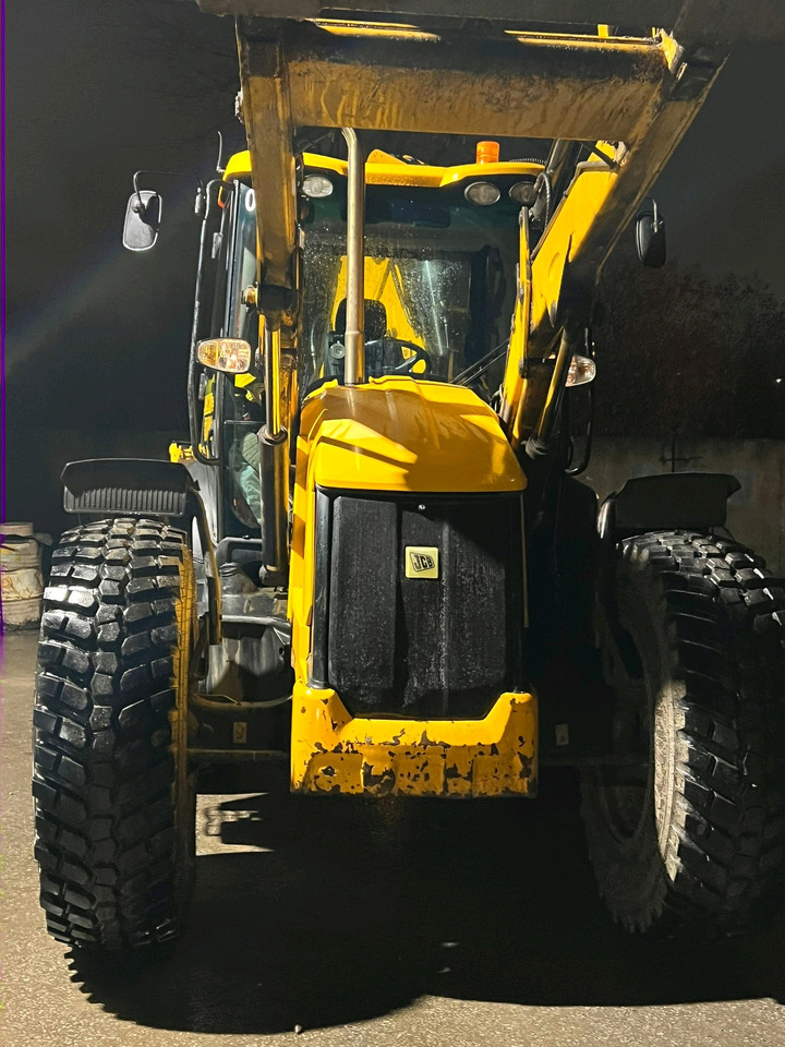 JCB 4CX - Kotrórakodó: 4 kép. JCB 4CX - Kotrórakodó: 4 kép.