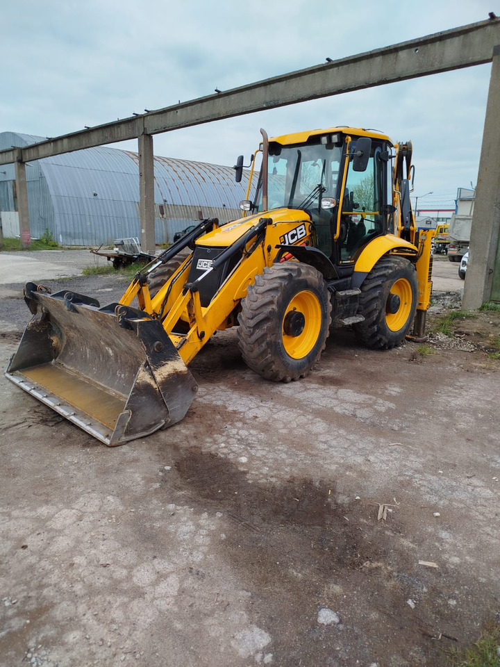 JCB 4cx - Kotrórakodó: 2 kép. JCB 4cx - Kotrórakodó: 2 kép.