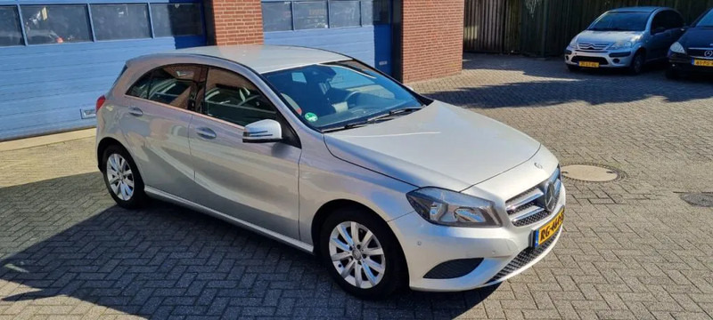 Mercedes-Benz A-Klasse 180 automaat.. 180 automaat - Autó: 5 kép. Mercedes-Benz A-Klasse 180 automaat.. 180 automaat - Autó: 5 kép.