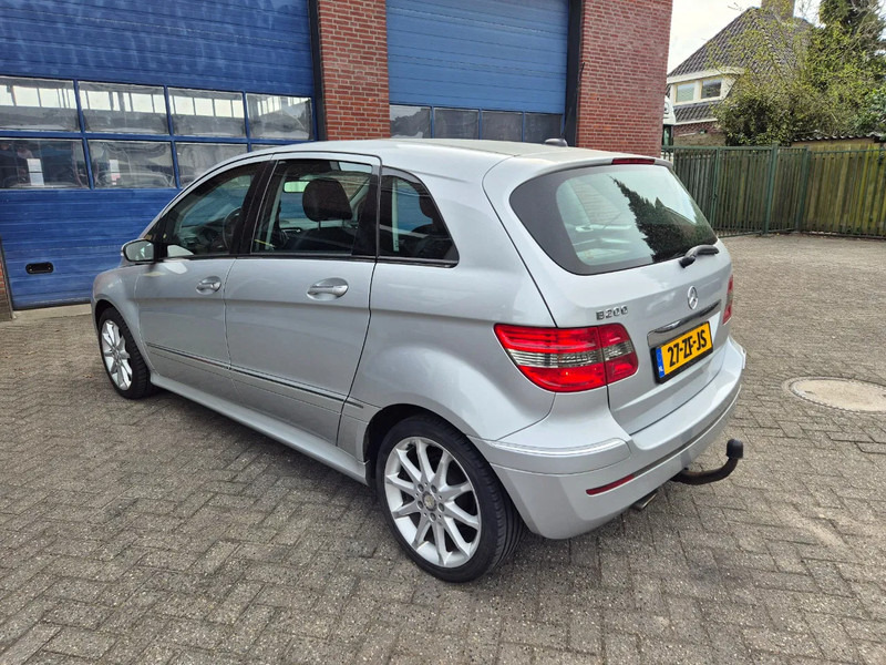 Mercedes-Benz B-Klasse 200 Automaat.trekhaak. - Autó: 4 kép. Mercedes-Benz B-Klasse 200 Automaat.trekhaak. - Autó: 4 kép.