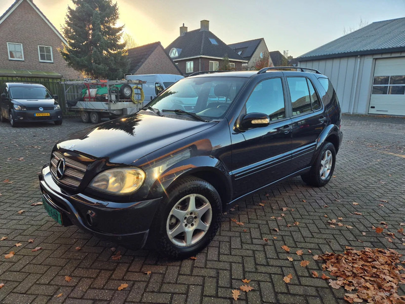 Mercedes-Benz ML. 320 autom AMG.nieuwe APK - Autó: 1 kép. Mercedes-Benz ML. 320 autom AMG.nieuwe APK - Autó: 1 kép.