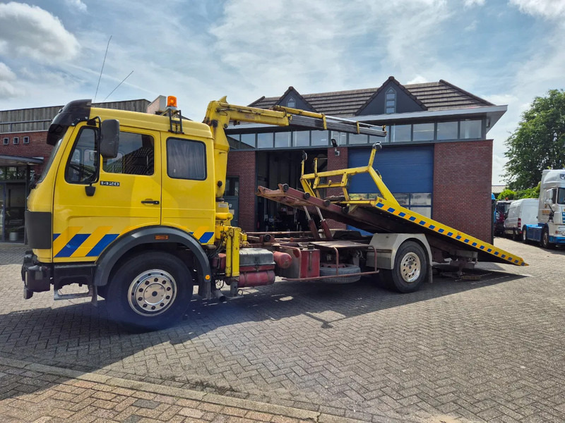 Mercedes-Benz SK 1420 afzetbak.kraan.lier.... Bergingswagen - Vontató: 2 kép. Mercedes-Benz SK 1420 afzetbak.kraan.lier.... Bergingswagen - Vontató: 2 kép.