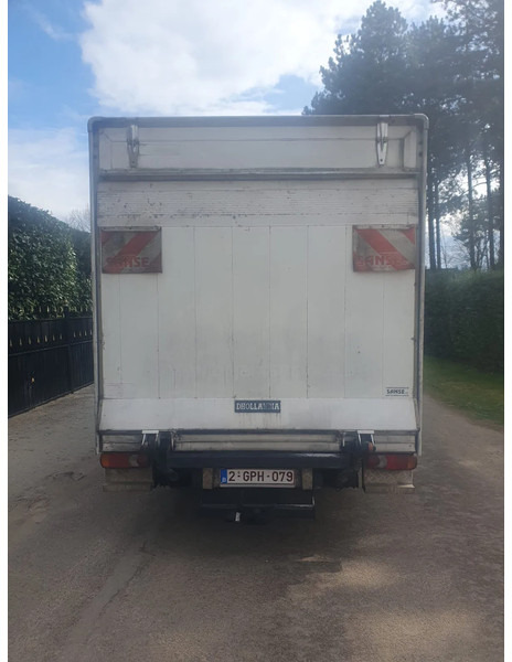 Nissan Cabstar TL3513. - Dobozos kisteherautó: 5 kép. Nissan Cabstar TL3513. - Dobozos kisteherautó: 5 kép.