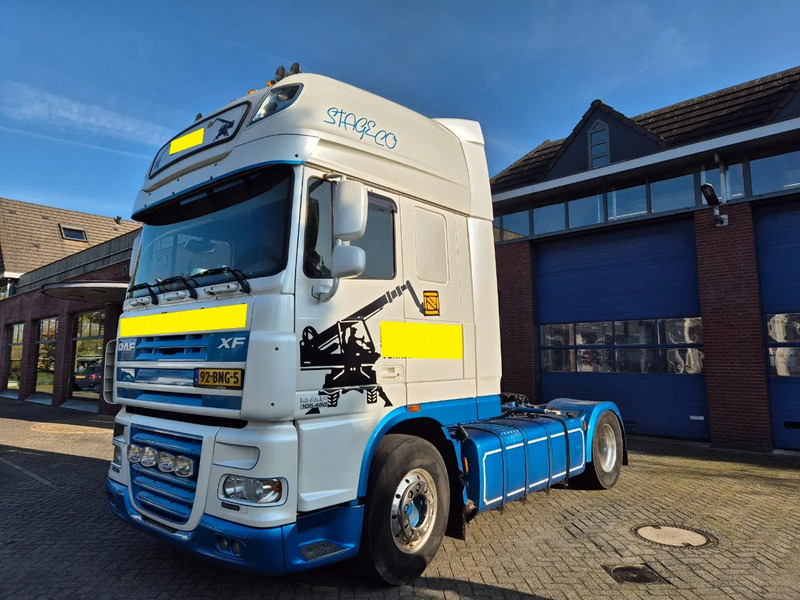 DAF XF 105-460pk ... only 618000km. - Nyergesvontató: 1 kép. DAF XF 105-460pk ... only 618000km. - Nyergesvontató: 1 kép.