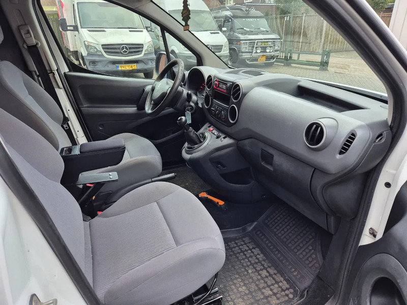 Peugeot PARTNER 120 1.6HDI L1 XR Profit - Kis furgon: 5 kép. Peugeot PARTNER 120 1.6HDI L1 XR Profit - Kis furgon: 5 kép.