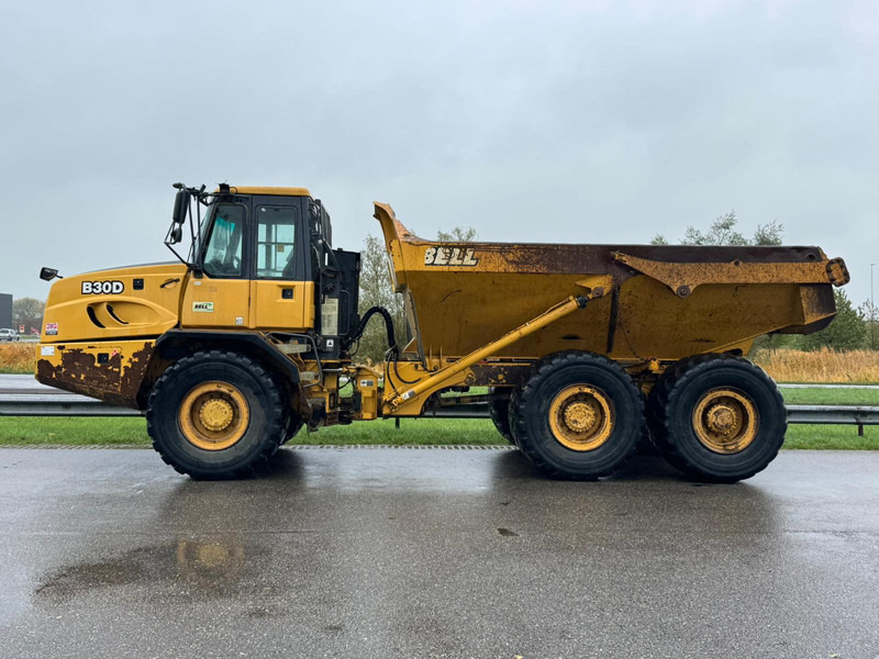 BELL B30D - Csuklós dömper: 1 kép. BELL B30D - Csuklós dömper: 1 kép.