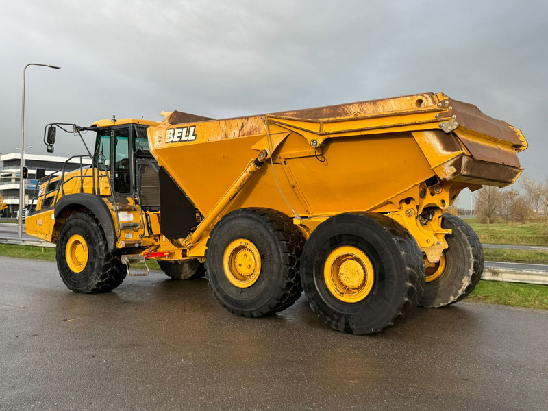 BELL B45E - Csuklós dömper: 3 kép. BELL B45E - Csuklós dömper: 3 kép.
