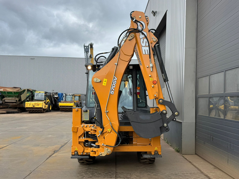 Case 570SV A/C 4x4 Telescopic boom - Kotrórakodó: 4 kép. Case 570SV A/C 4x4 Telescopic boom - Kotrórakodó: 4 kép.