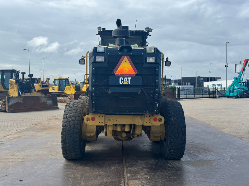 Caterpillar 140M2 AWD - Gréder: 4 kép. Caterpillar 140M2 AWD - Gréder: 4 kép.