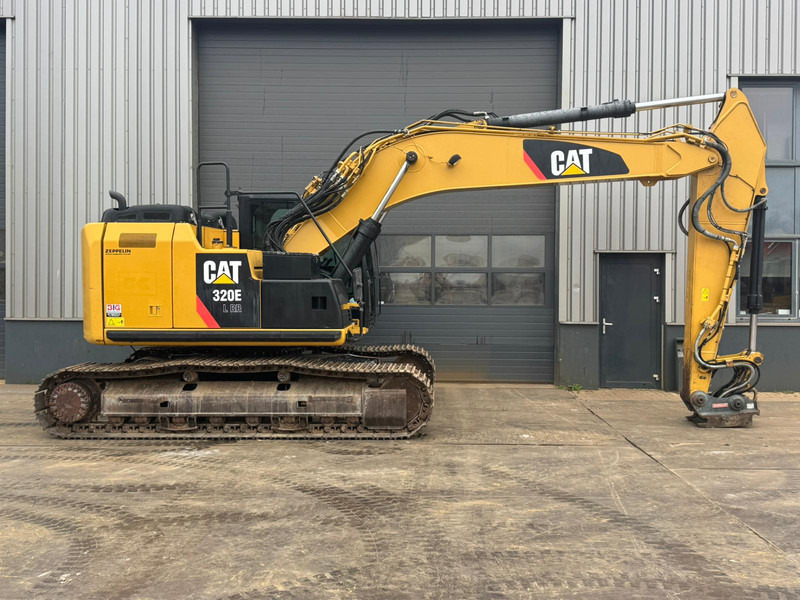 Caterpillar 320E LRR - Lánctalpas kotró: 5 kép. Caterpillar 320E LRR - Lánctalpas kotró: 5 kép.