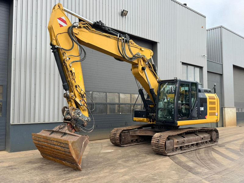 Caterpillar 320EL - Lánctalpas kotró: 2 kép. Caterpillar 320EL - Lánctalpas kotró: 2 kép.