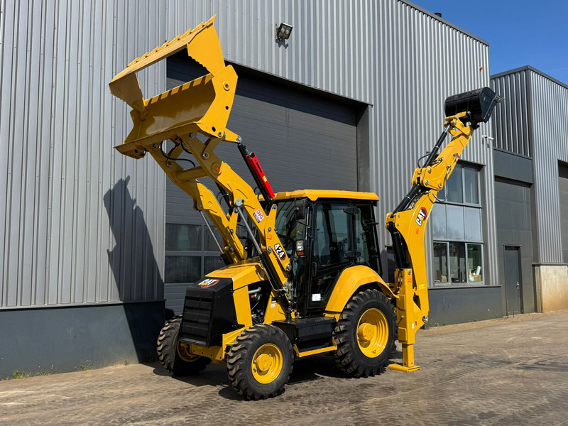 Caterpillar 424 4x4 Backhoe Loader - Kotrórakodó: 2 kép. Caterpillar 424 4x4 Backhoe Loader - Kotrórakodó: 2 kép.
