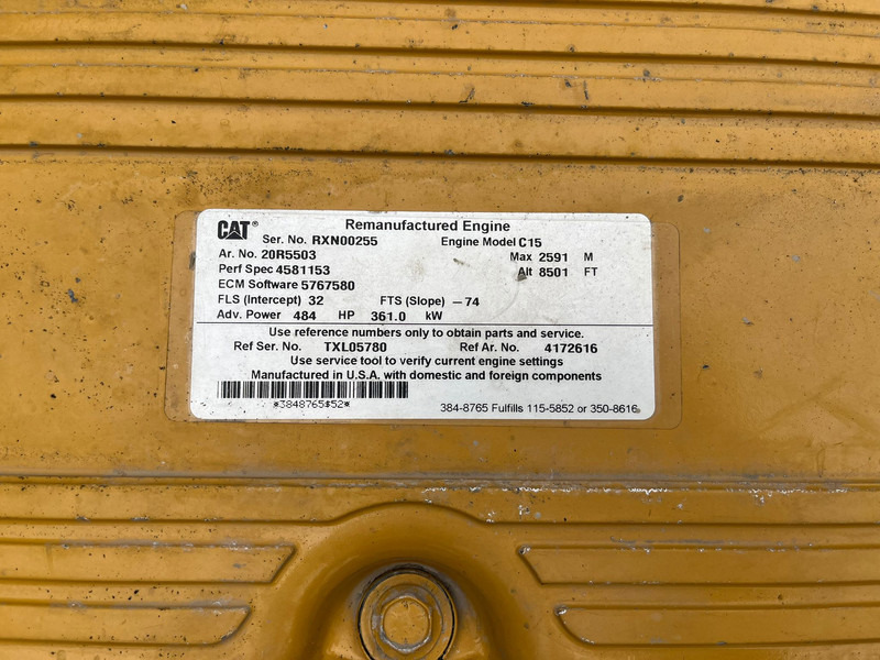Csuklós dömper Caterpillar 740B: 17 kép.