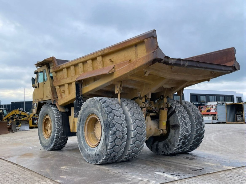 Caterpillar 773B - Bánya teherautó: 3 kép. Caterpillar 773B - Bánya teherautó: 3 kép.