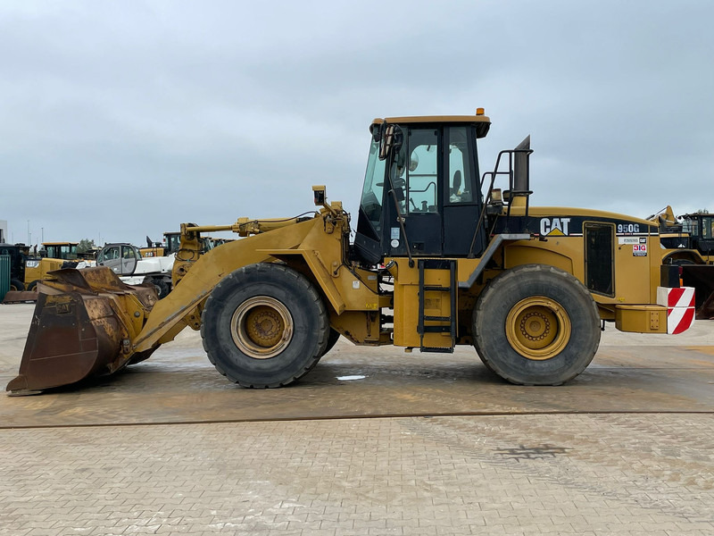 Caterpillar 950G - Gumikerekes homlokrakodó: 1 kép. Caterpillar 950G - Gumikerekes homlokrakodó: 1 kép.