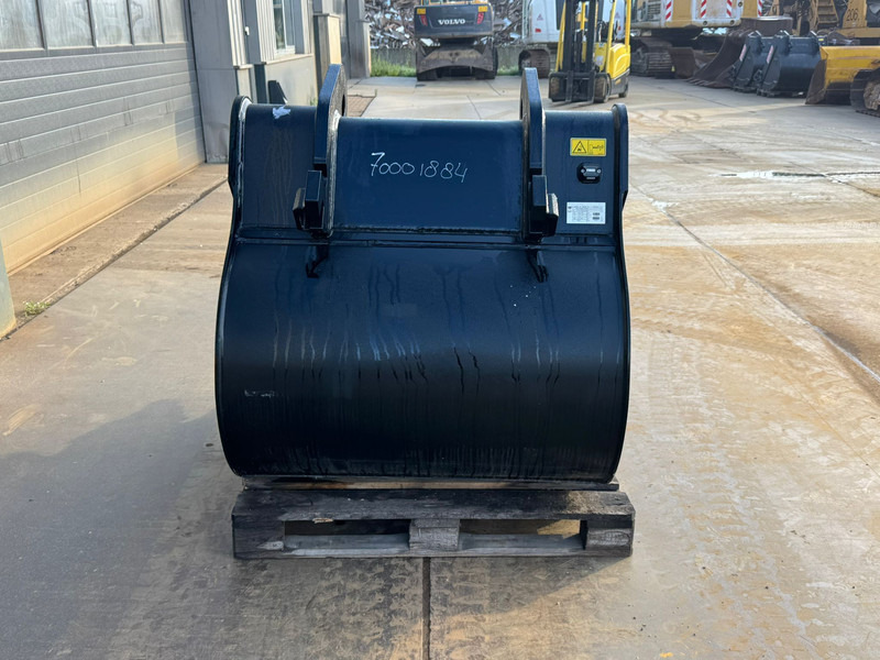 Caterpillar CW40 1200mm Bucket - Kanál: 4 kép. Caterpillar CW40 1200mm Bucket - Kanál: 4 kép.