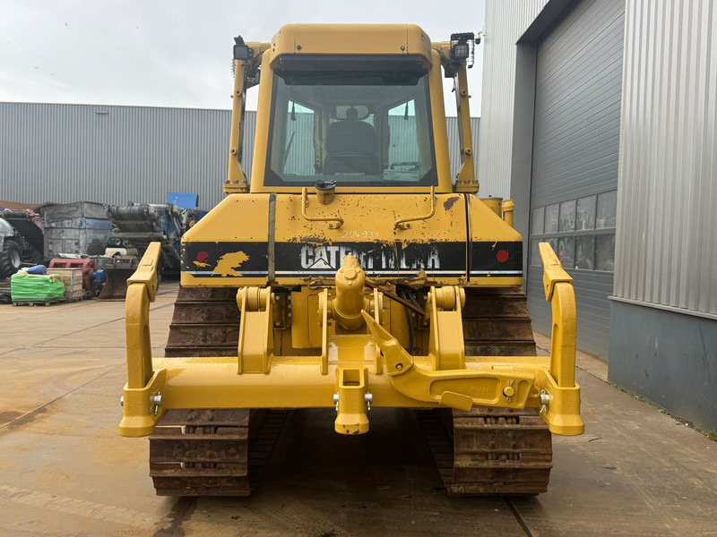 Caterpillar D6N XL - Buldózer: 4 kép. Caterpillar D6N XL - Buldózer: 4 kép.