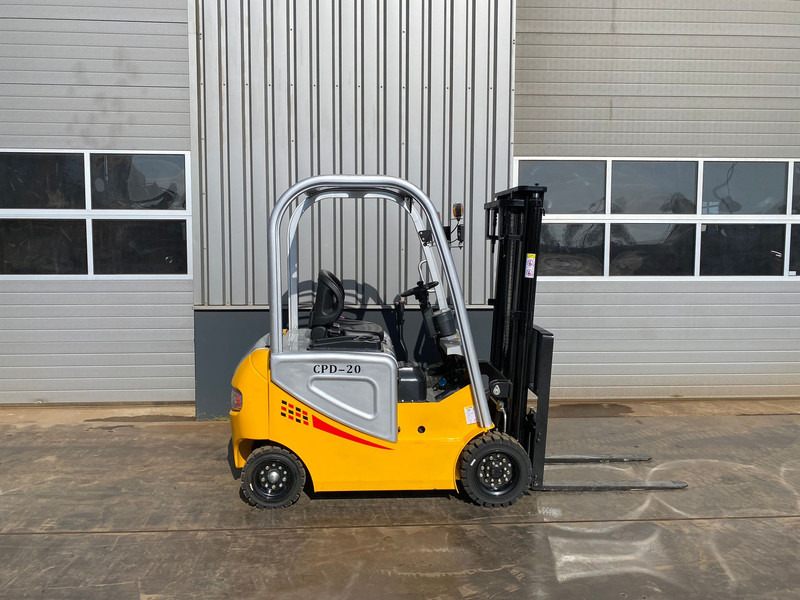 EASY LIFT CPD 20 Forklift - 2.000 kg loading cap. - Villás targonca: 5 kép. EASY LIFT CPD 20 Forklift - 2.000 kg loading cap. - Villás targonca: 5 kép.