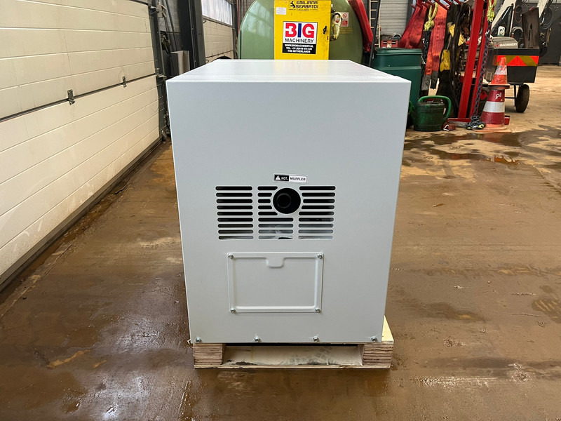 Giga power 10 kVA generator set - PLD12000SE - Áramfejlesztő: 5 kép. Giga power 10 kVA generator set - PLD12000SE - Áramfejlesztő: 5 kép.