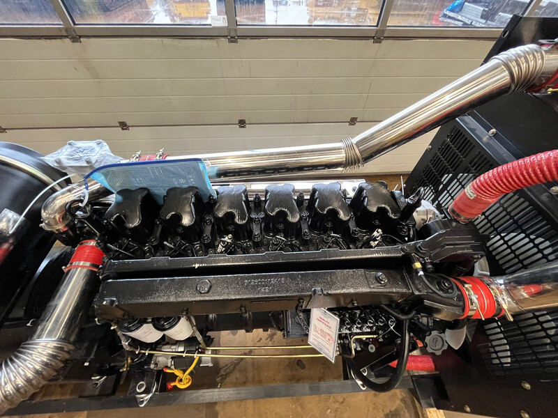 Giga power 375 KVA open generator set - LT-W300GF - Áramfejlesztő: 5 kép. Giga power 375 KVA open generator set - LT-W300GF - Áramfejlesztő: 5 kép.