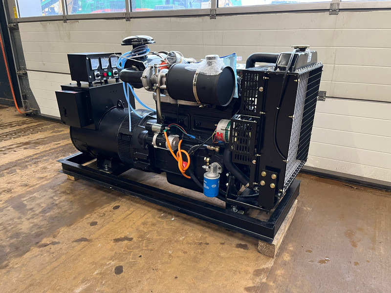 Giga power 62.5 kVA LT-W50GF open set - Áramfejlesztő: 4 kép. Giga power 62.5 kVA LT-W50GF open set - Áramfejlesztő: 4 kép.