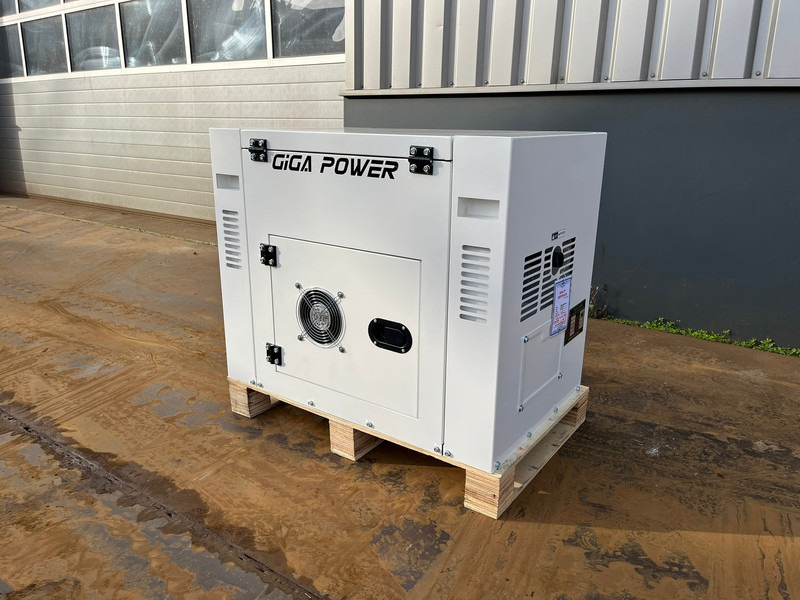 Giga power PLD12000SE 10 kVA silent generator - Áramfejlesztő: 2 kép. Giga power PLD12000SE 10 kVA silent generator - Áramfejlesztő: 2 kép.