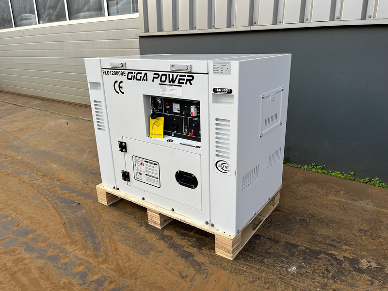 Giga power PLD12000SE 10 kVA silent generator - Áramfejlesztő: 5 kép. Giga power PLD12000SE 10 kVA silent generator - Áramfejlesztő: 5 kép.