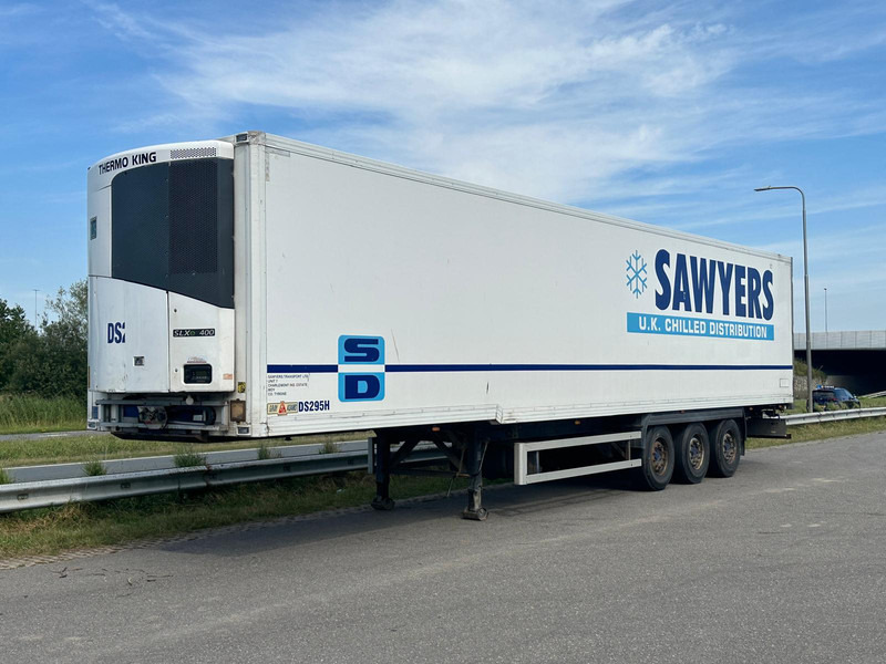 Gray and Adams Meat Hook Thermo King SLXE 400 - Félpótkocsi hűtős: 1 kép. Gray and Adams Meat Hook Thermo King SLXE 400 - Félpótkocsi hűtős: 1 kép.