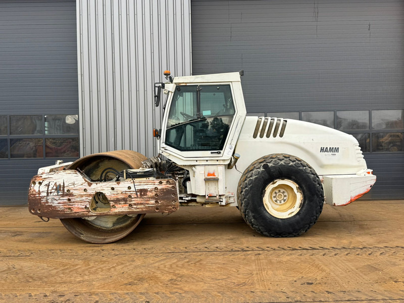 Hamm 3520 - Henger: 1 kép. Hamm 3520 - Henger: 1 kép.