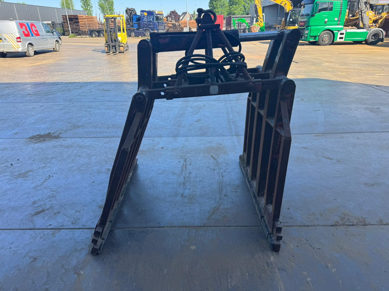 Hiab 852.7750 Hydraulic stone clamp - Polip kanál: 5 kép. Hiab 852.7750 Hydraulic stone clamp - Polip kanál: 5 kép.