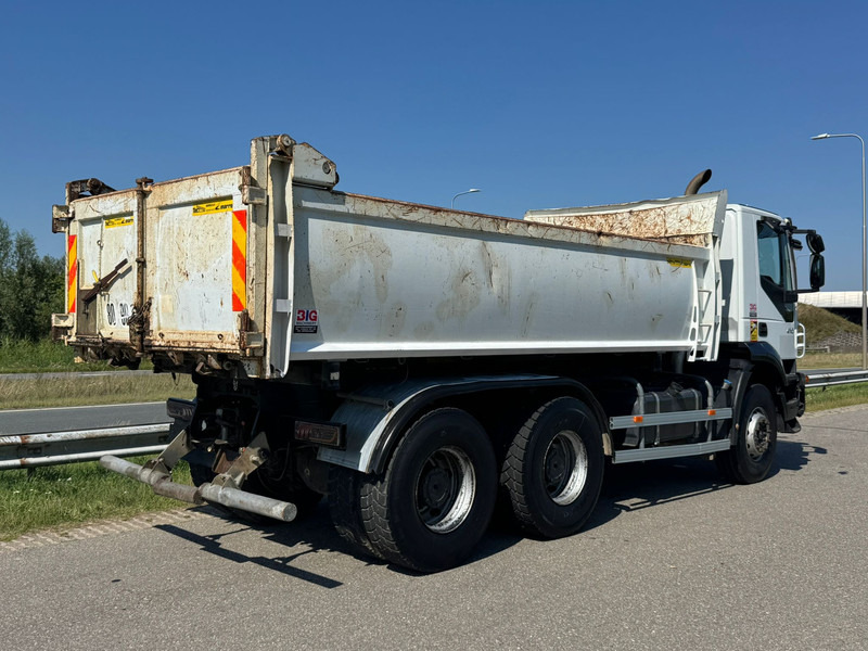 Iveco Trakker 410 6x4 Kipper - Billenőplatós teherautó: 5 kép. Iveco Trakker 410 6x4 Kipper - Billenőplatós teherautó: 5 kép.