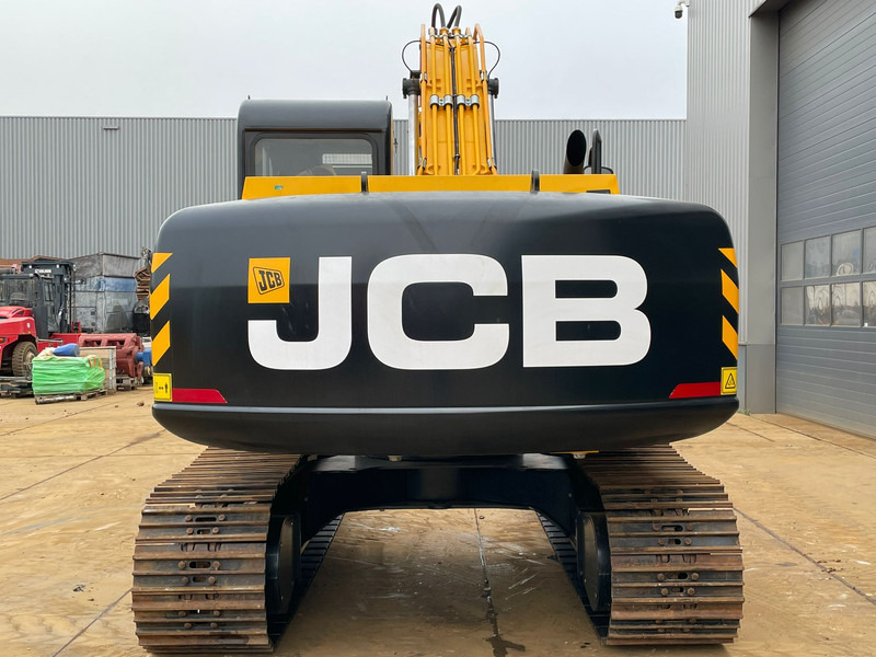 JCB 205 - Lánctalpas kotró: 4 kép. JCB 205 - Lánctalpas kotró: 4 kép.