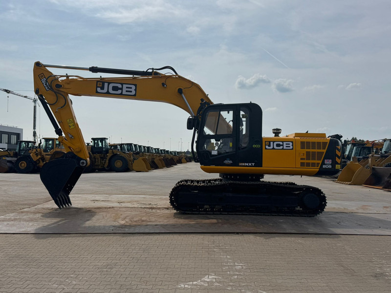 JCB 205 - Kotrógép: 3 kép. JCB 205 - Kotrógép: 3 kép.