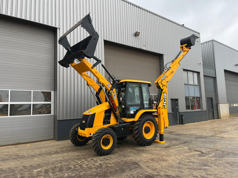 JCB 3DX (3CX) Plus Super 4x4 - A/C - Telescopic boom - Hammerlines - Kotrórakodó: 5 kép. JCB 3DX (3CX) Plus Super 4x4 - A/C - Telescopic boom - Hammerlines - Kotrórakodó: 5 kép.
