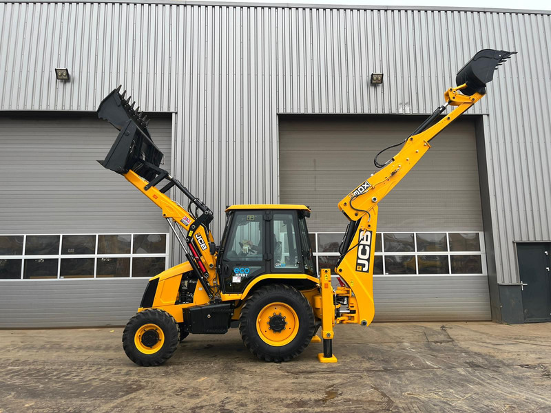 JCB 3DX (3CX) Plus Super 4x4 - A/C - Telescopic boom - Hammerlines - Kotrórakodó: 3 kép. JCB 3DX (3CX) Plus Super 4x4 - A/C - Telescopic boom - Hammerlines - Kotrórakodó: 3 kép.