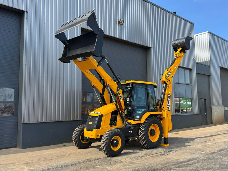 JCB 3DX 4x4 4-1 Bucket, Hammerlines - Kotrórakodó: 2 kép. JCB 3DX 4x4 4-1 Bucket, Hammerlines - Kotrórakodó: 2 kép.