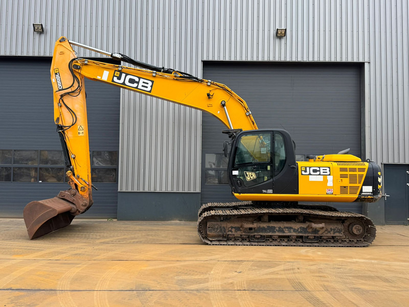 JCB JS220 LC Semi Long Reach - 10 meter - Lánctalpas kotró: 1 kép. JCB JS220 LC Semi Long Reach - 10 meter - Lánctalpas kotró: 1 kép.