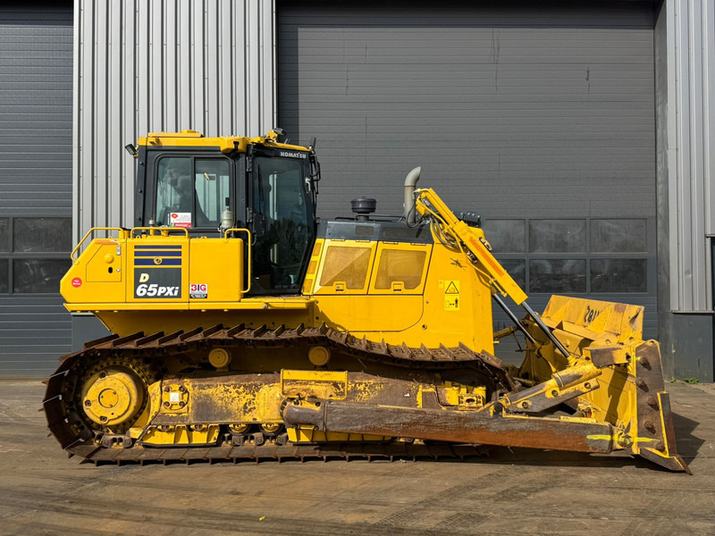 Komatsu D65PXi-18 | TOPCON GPS - Buldózer: 5 kép. Komatsu D65PXi-18 | TOPCON GPS - Buldózer: 5 kép.