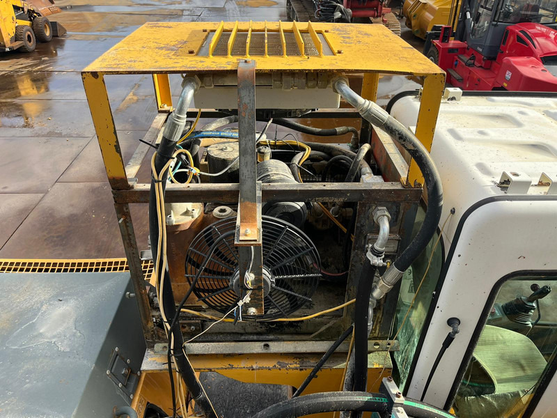 Liebherr R922 HDSL Wimmer Drill lízing Liebherr R922 HDSL Wimmer Drill: 20 kép. Liebherr R922 HDSL Wimmer Drill lízing Liebherr R922 HDSL Wimmer Drill: 20 kép.