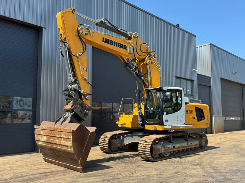 Liebherr R936 NLC - Lánctalpas kotró: 3 kép. Liebherr R936 NLC - Lánctalpas kotró: 3 kép.