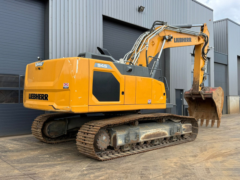 Liebherr R945 S-HD (R944 / R946 / R950) - Lánctalpas kotró: 5 kép. Liebherr R945 S-HD (R944 / R946 / R950) - Lánctalpas kotró: 5 kép.