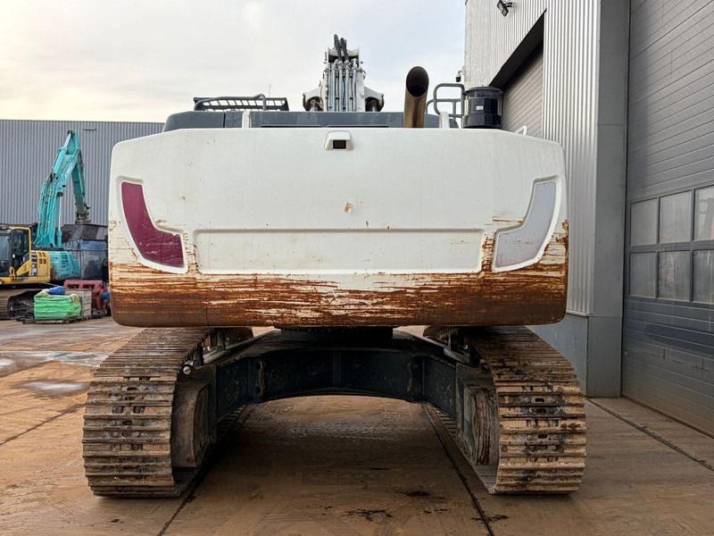 Liebherr R950 SHD (R944 / R945 / R946) - Lánctalpas kotró: 4 kép. Liebherr R950 SHD (R944 / R945 / R946) - Lánctalpas kotró: 4 kép.